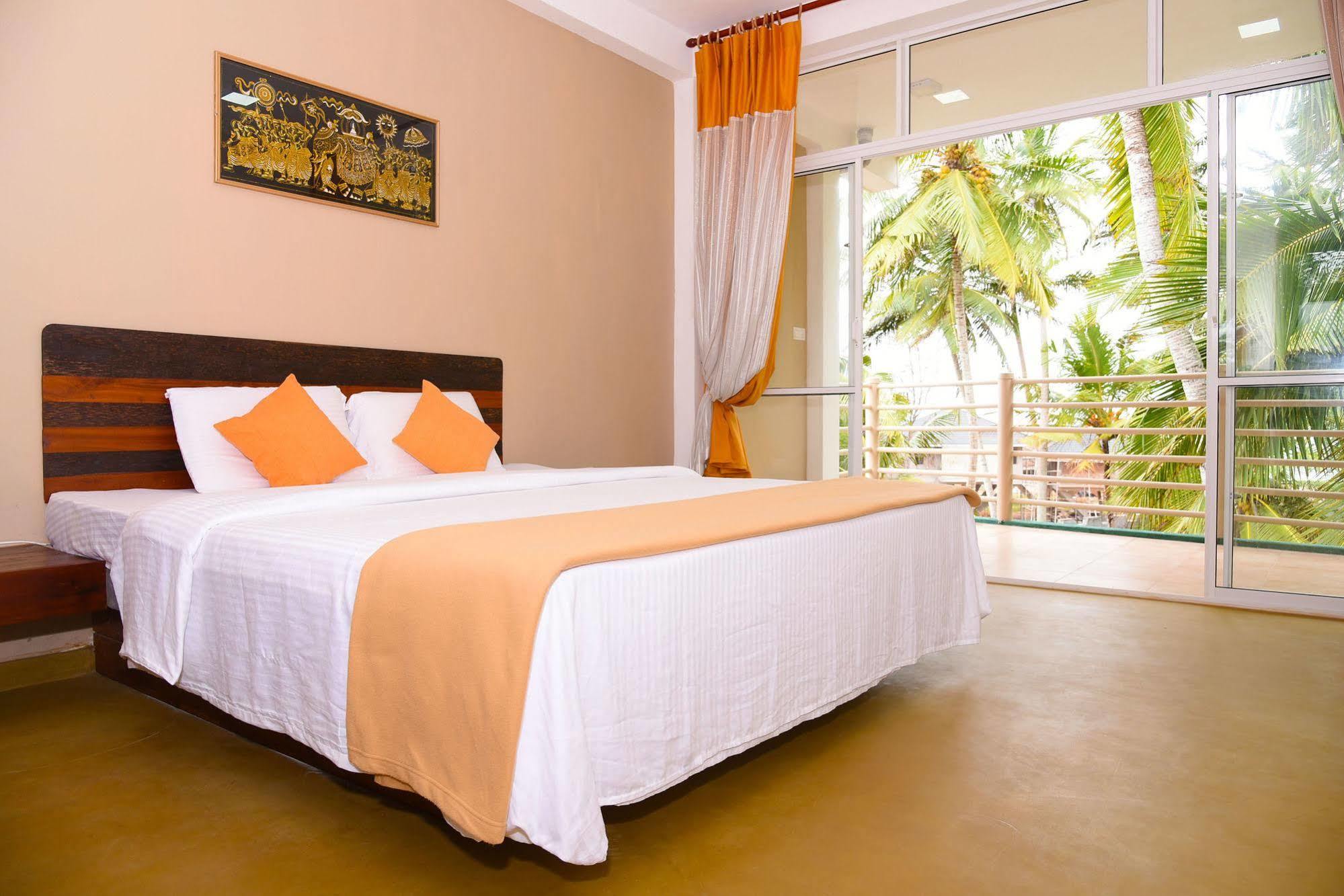 New Shangrela Beach Resort Ambalangoda  Εξωτερικό φωτογραφία